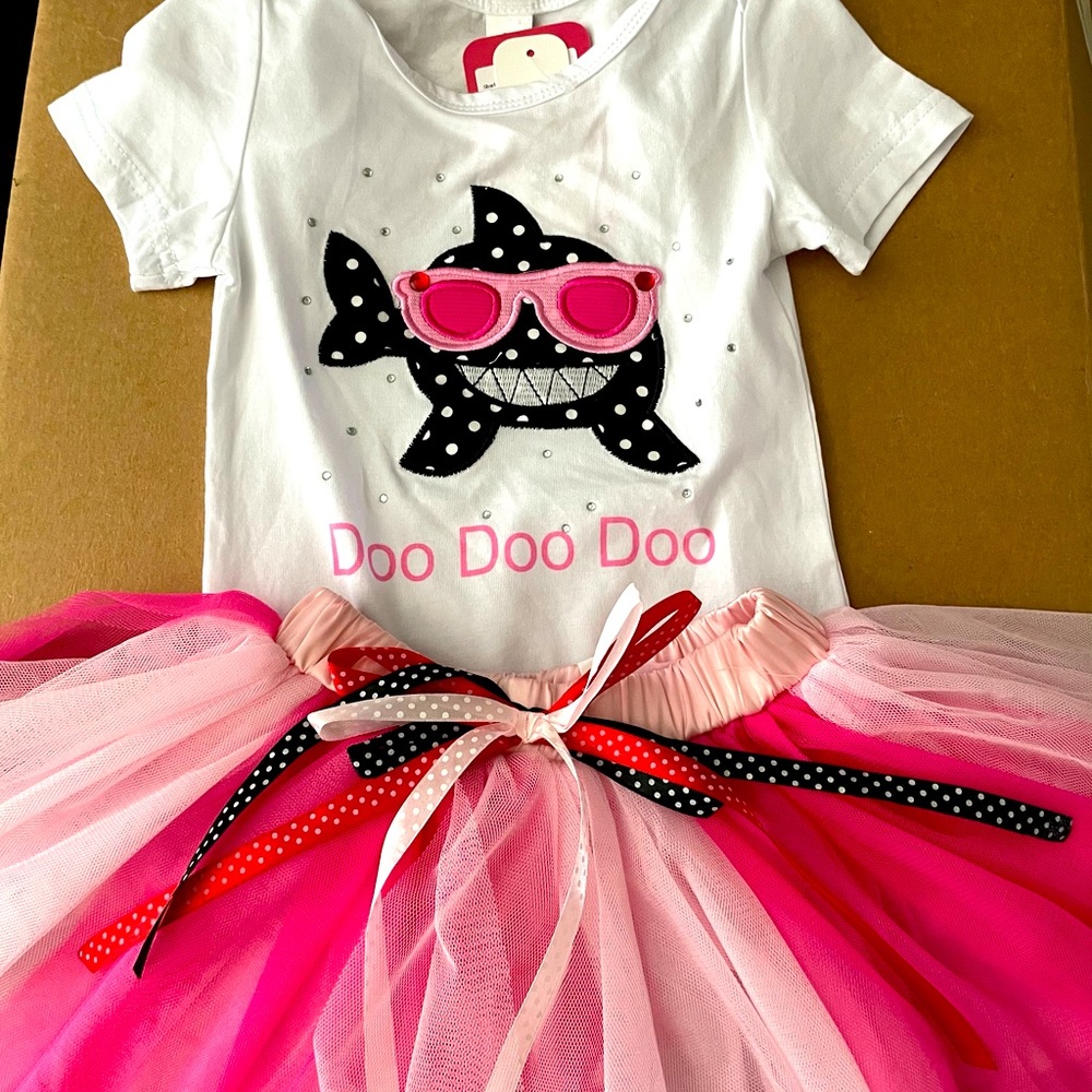 Baby Shark tutu set! 🦈